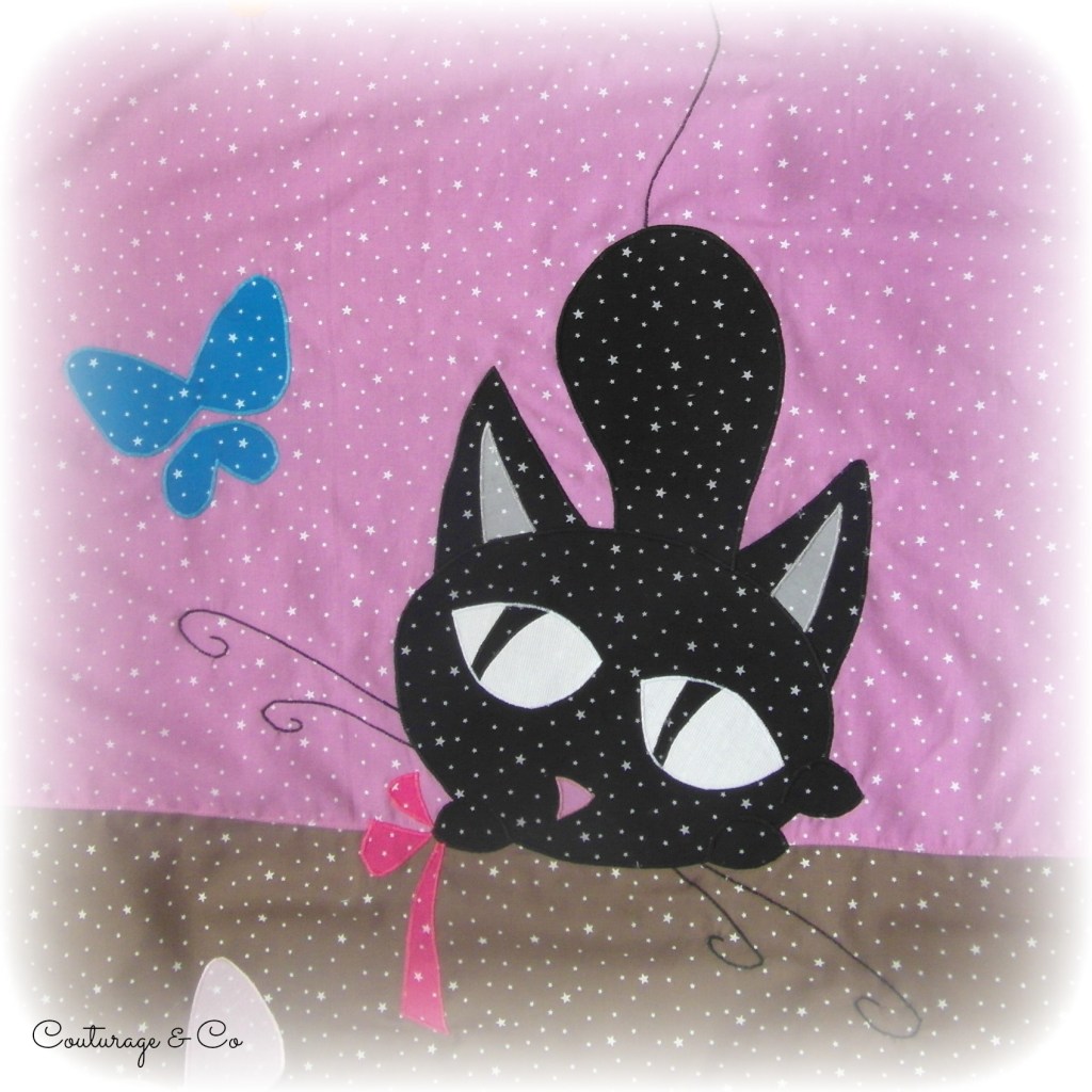 plaid bebe moustache 2